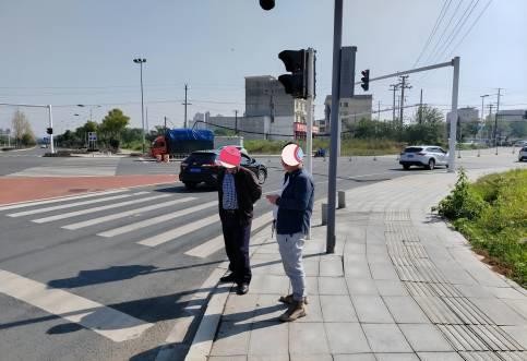 當前公路附屬設施質量問題主要集中在哪些方面？如何利用安全技術評價來解決？